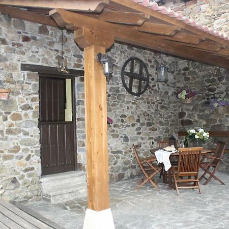 Casa Rural La Xiarapina Serrapio ภายนอก รูปภาพ