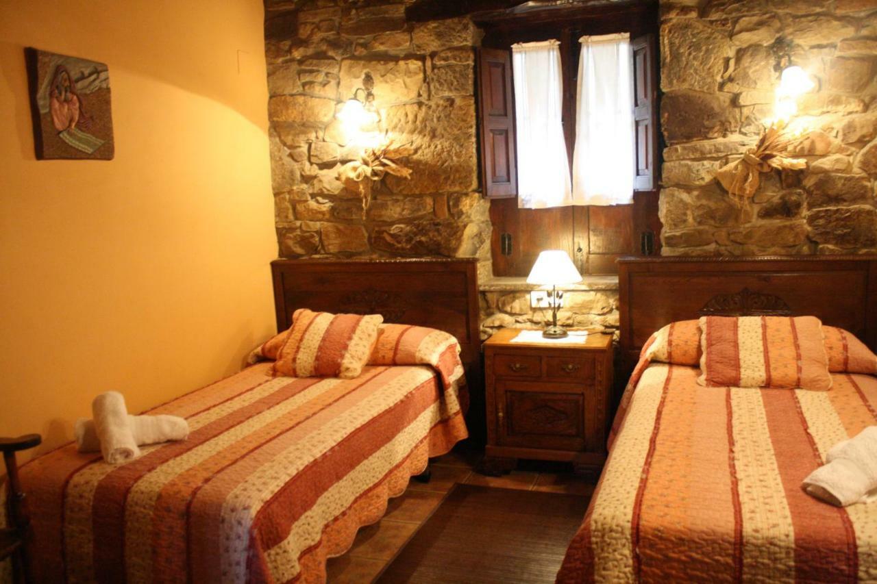 Casa Rural La Xiarapina Serrapio ภายนอก รูปภาพ