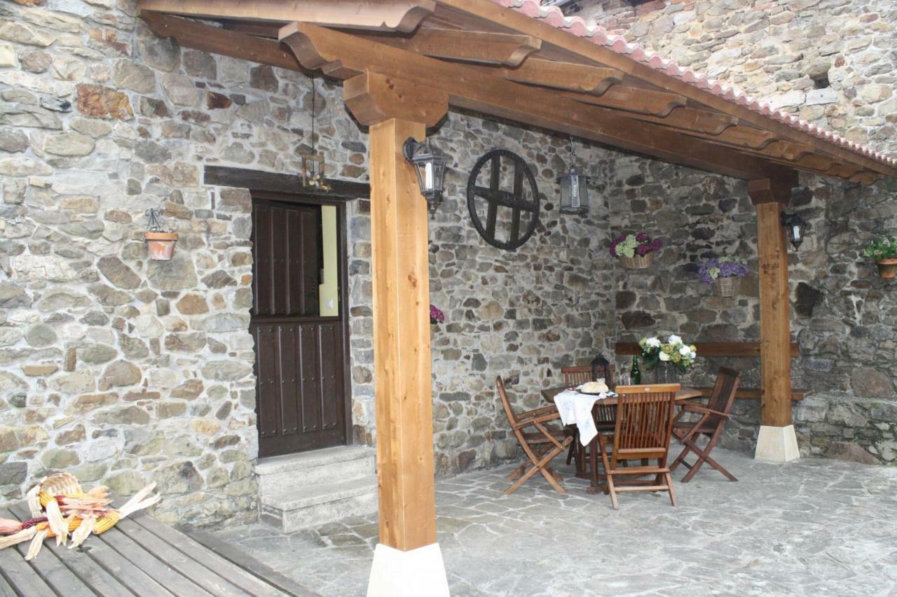 Casa Rural La Xiarapina Serrapio ภายนอก รูปภาพ