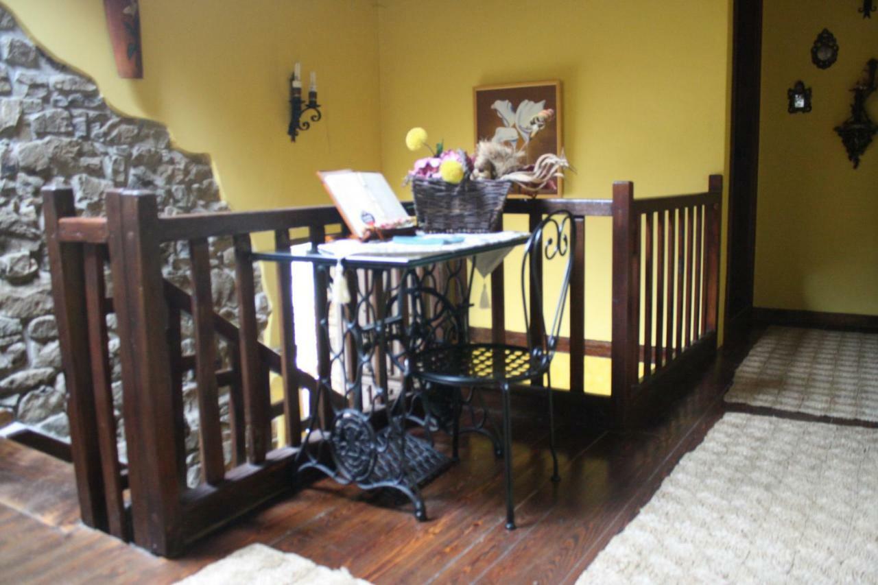 Casa Rural La Xiarapina Serrapio ภายนอก รูปภาพ