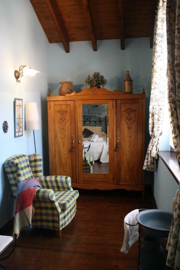 Casa Rural La Xiarapina Serrapio ภายนอก รูปภาพ